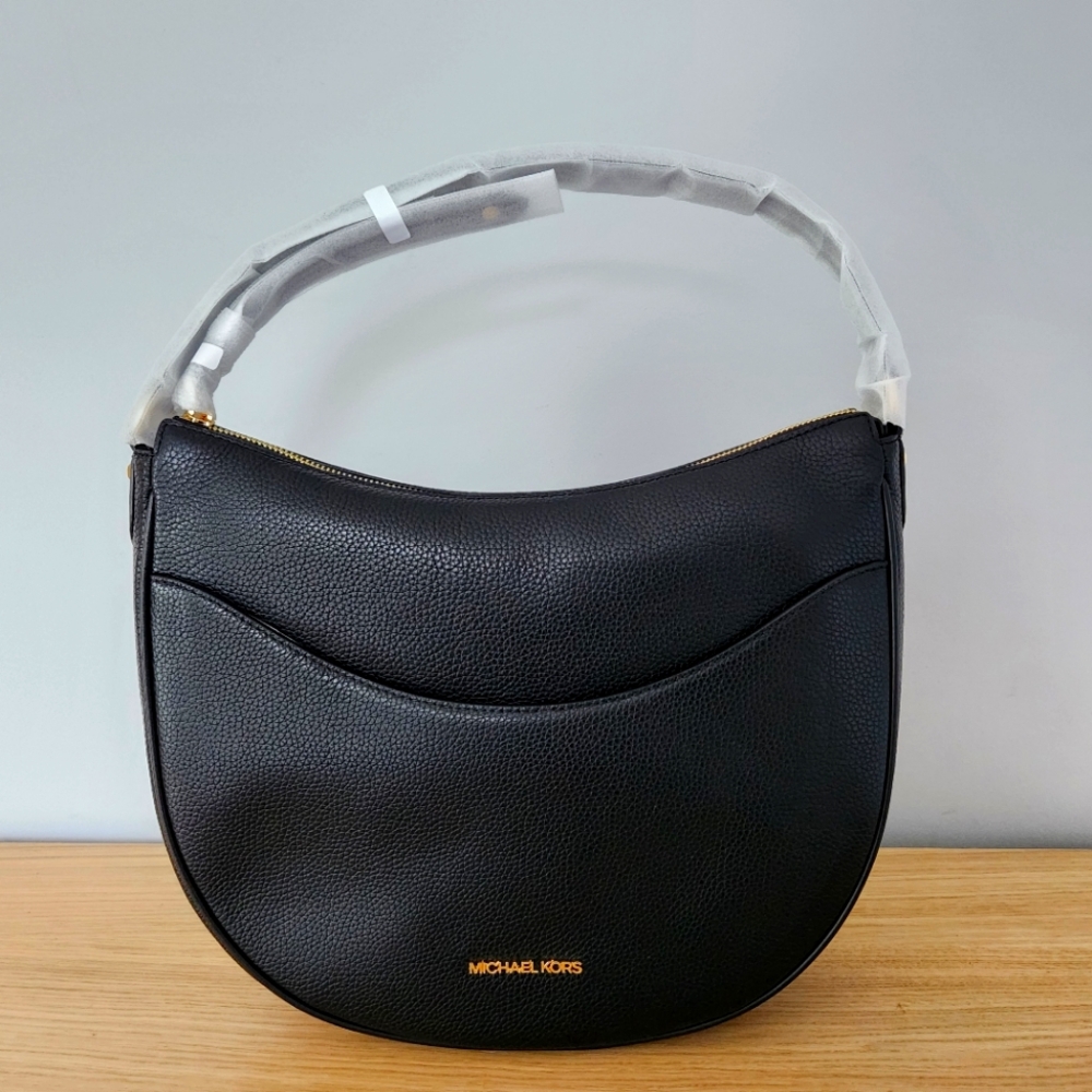 NWT MICHAEL KORS Dover Signature Large Half Moon Shoulder Bag Black